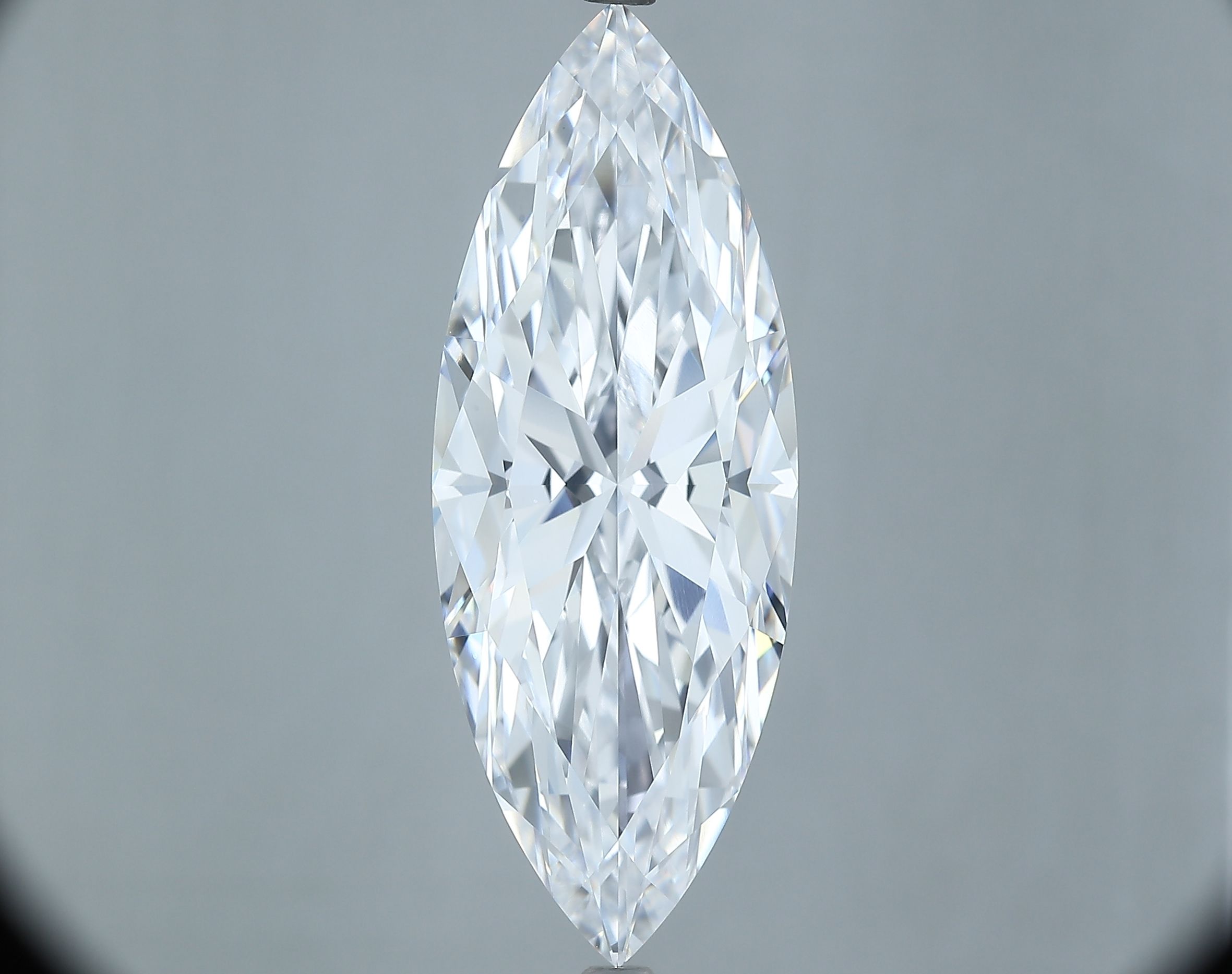 10.11ct · Marquise